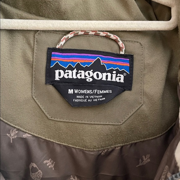 Patagonia Down BIVY Women Olive and Cream Puffer Vest medium LIKE NEW - Picture 5 of 11